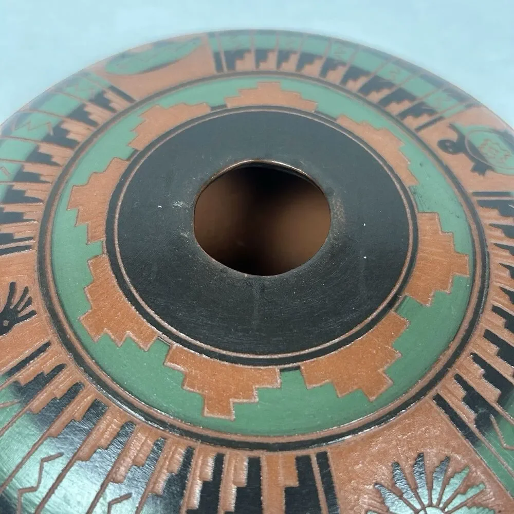 Vintage Dine Navajo Handpainted Etched Geometric Pattern Seed Pot 6